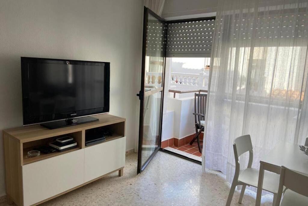 Vivienda Adosada A 150m De La Playa + Patio + Wifi Apartment