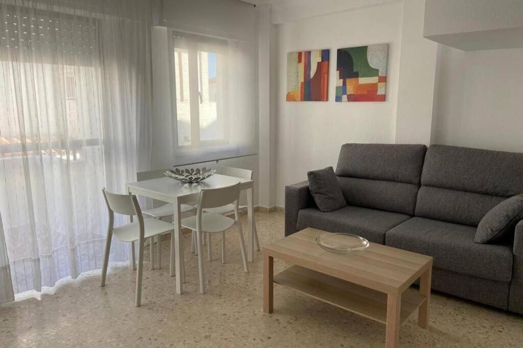 Apartment Vivienda Adosada A 150m De La Playa + Patio + Wifi